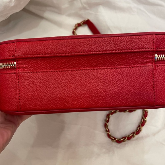 Chanel - Picture 2 of 9